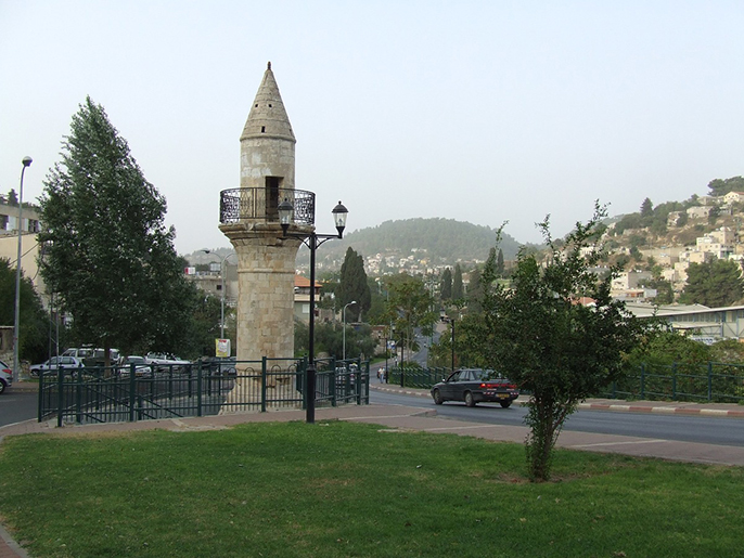 منارهٔ دور افتادهٔ مسجد ویران شدهٔ شیخ عیسی در صفد